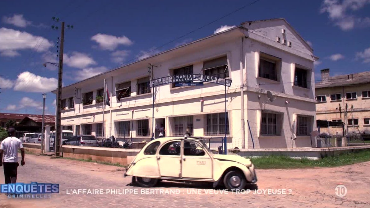 Enquêtes Criminelles - Affaire Philippe Bertrand : Une Veuve Trop Joyeuse ? / Le Quatuor Diabolique : L'affaire Jo&euml;l Deprez