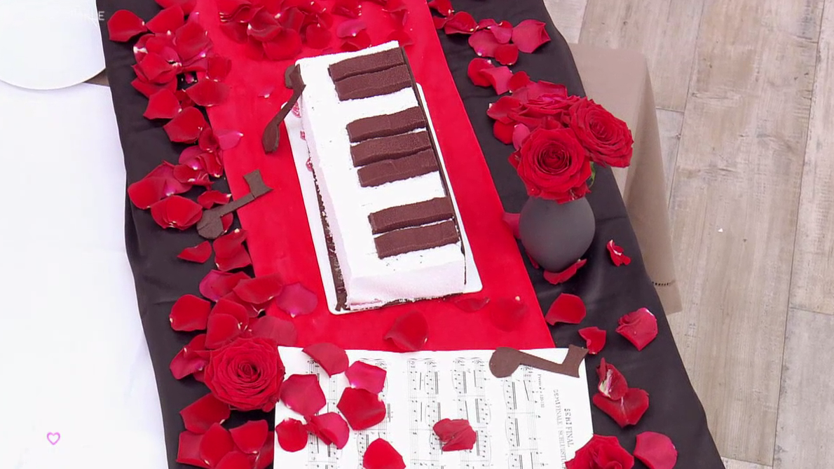 Replay Le Meilleur Patissier Demi Finale Un Amour De Gateau Saison 7 Du M6