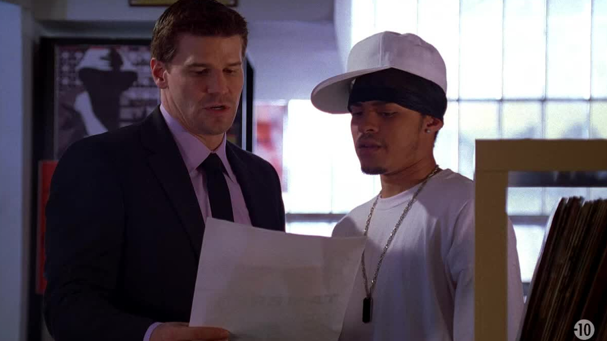 Bones en Replay? Revoir toutes les émissions de Bones en replay.