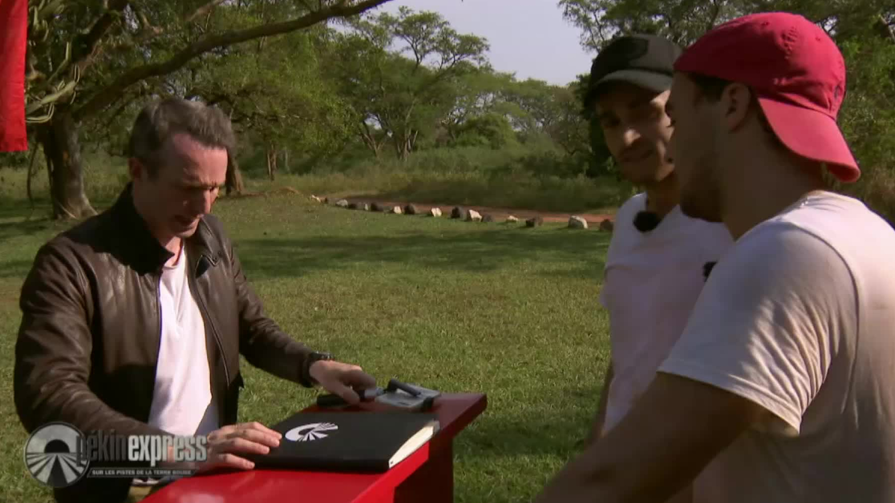 Pekin Express Saison 16 Episode 1 Replay Pékin Express, Épisode 1 / Saison 14 du M6