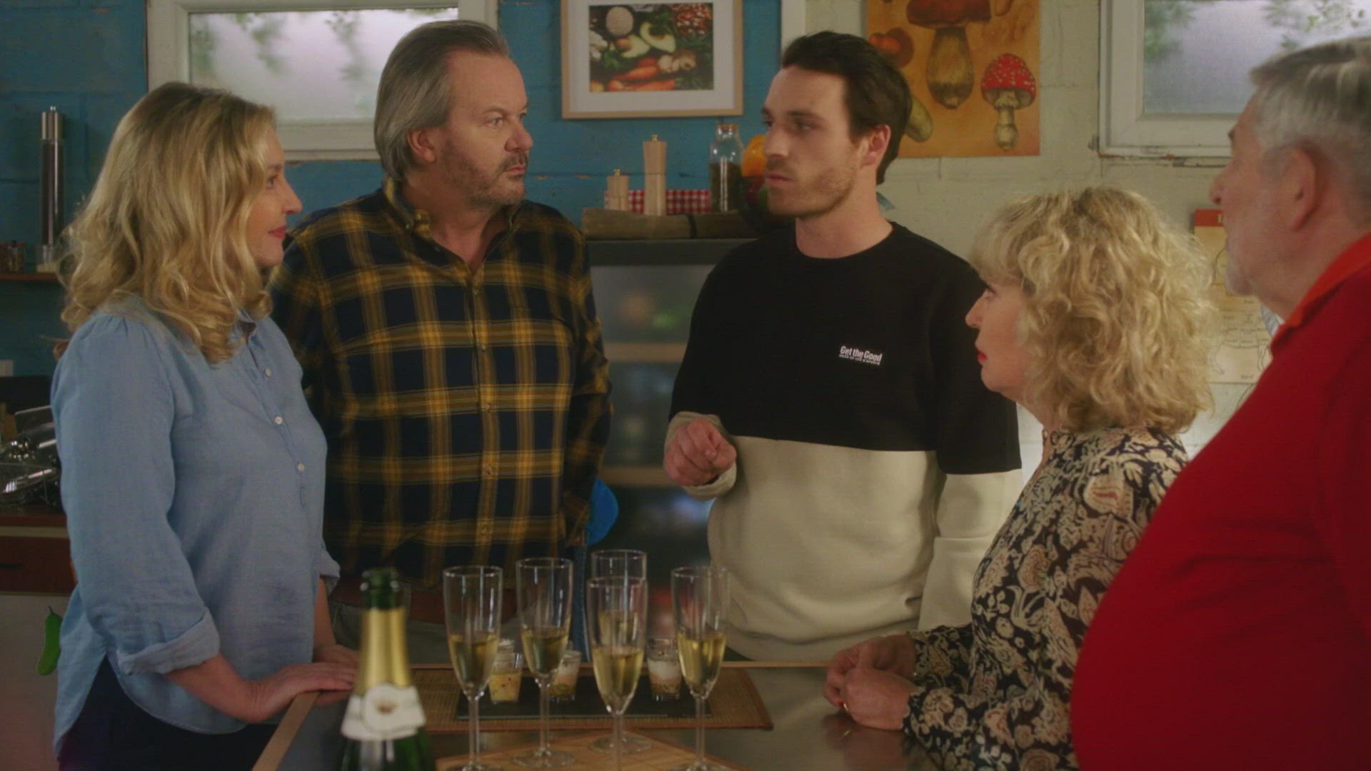 En famille en Replay? Revoir toutes les émissions de En famille en replay.