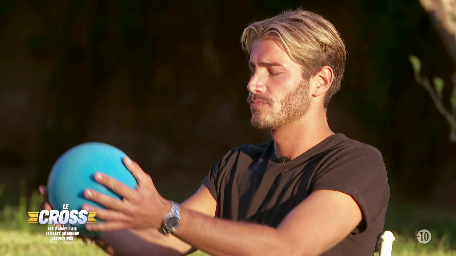Replay Le Cross Les Marseillais Replay Les Marseillais vs le Reste du monde, S7 E43 - Dans le dos du W9