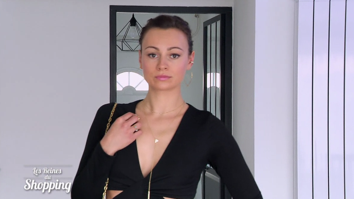 Les Reines Du Shopping Hot Replay Les Reines du Shopping, Sexy avec une chemise - Journée 1 du M6