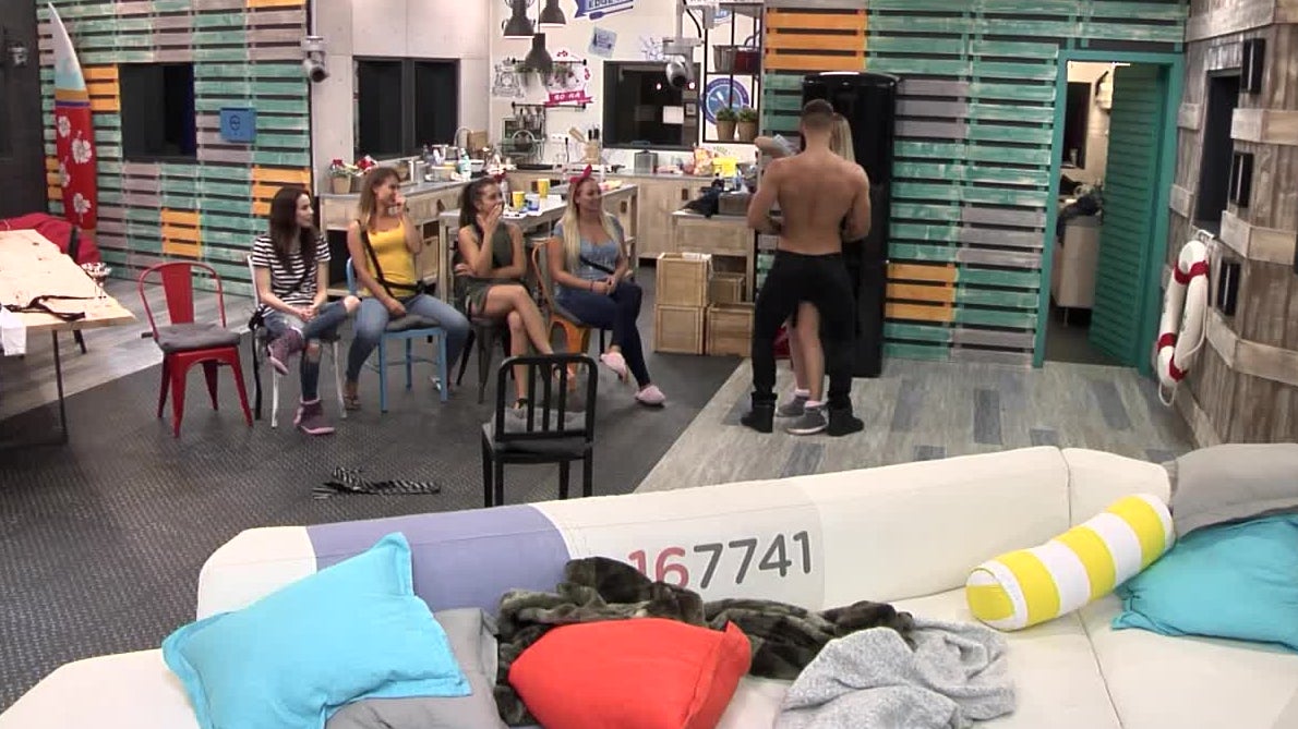 ValóVilág9 powered by Big Brother : ValóVilág8 5. rész