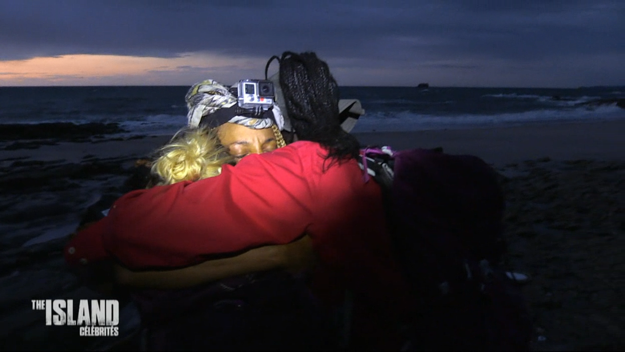 The Island : Avalanche de bisous et câlins sur l'île !