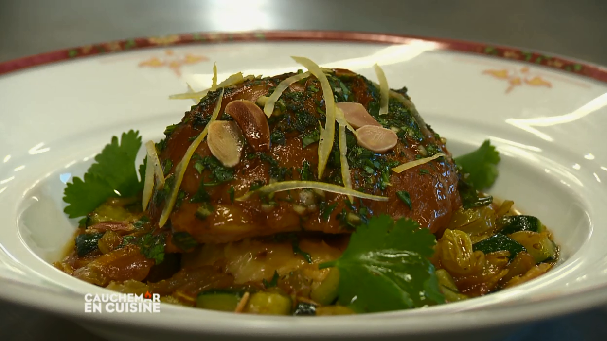 Cauchemar en cuisine avec Philippe Etchebest : L'épaule d'agneau confite et sa déclinaison en burger par Philippe Etchebest