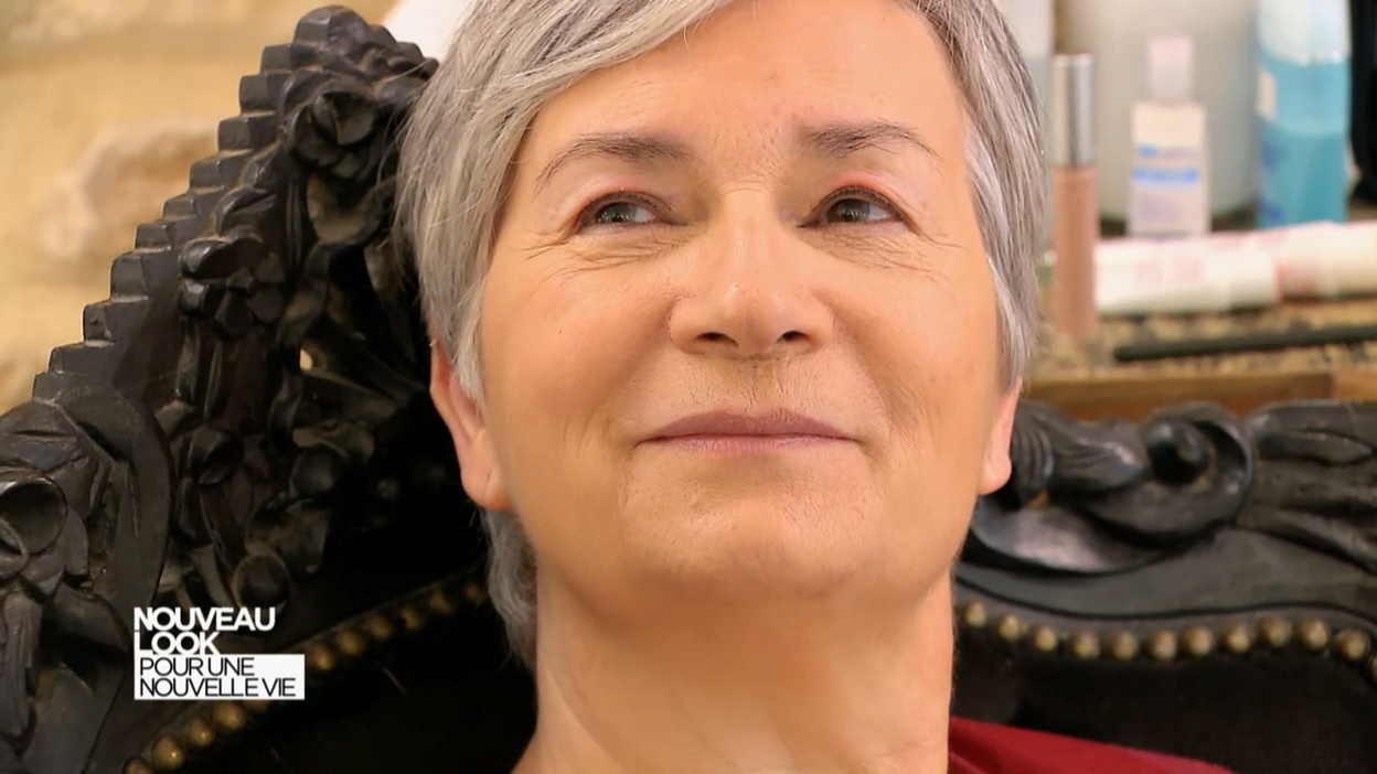 Nouveau look pour une nouvelle vie : Comment obtenir un teint parfait une fois la soixantaine passée ?
