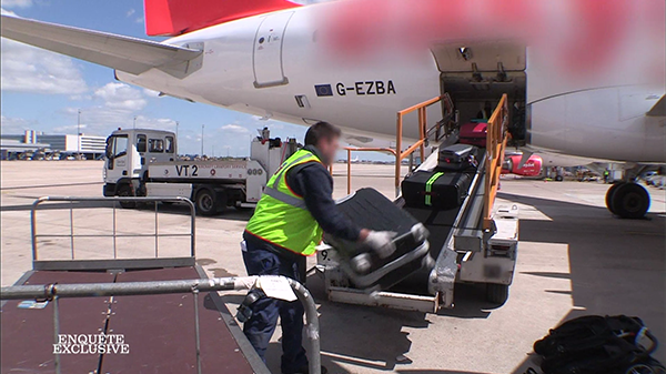 Enquête exclusive : Bagages volés : panique à l'aéroport 