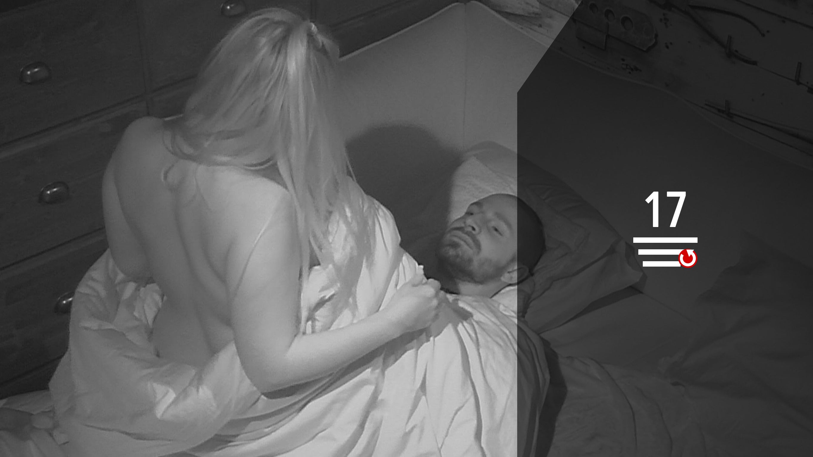 ValóVilág9 powered by Big Brother : Csók- és szexjelenetek