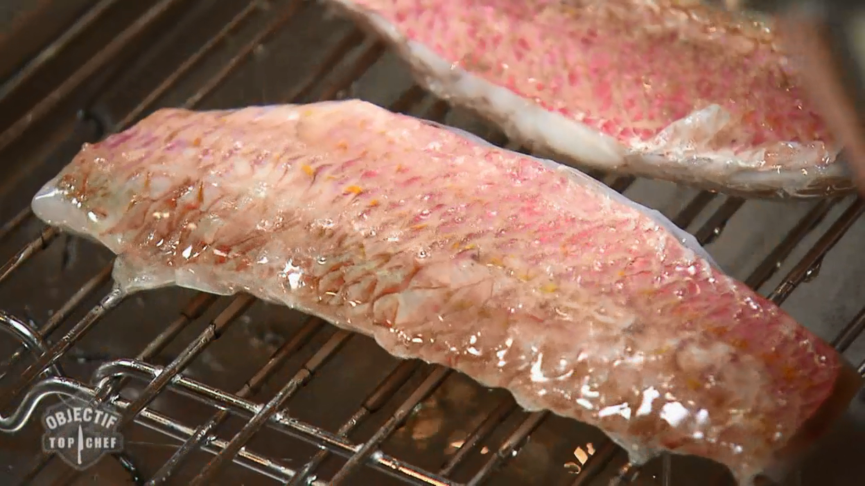 Objectif Top Chef : Comment réaliser un rouget en écailles soufflées, par Camille Delcroix