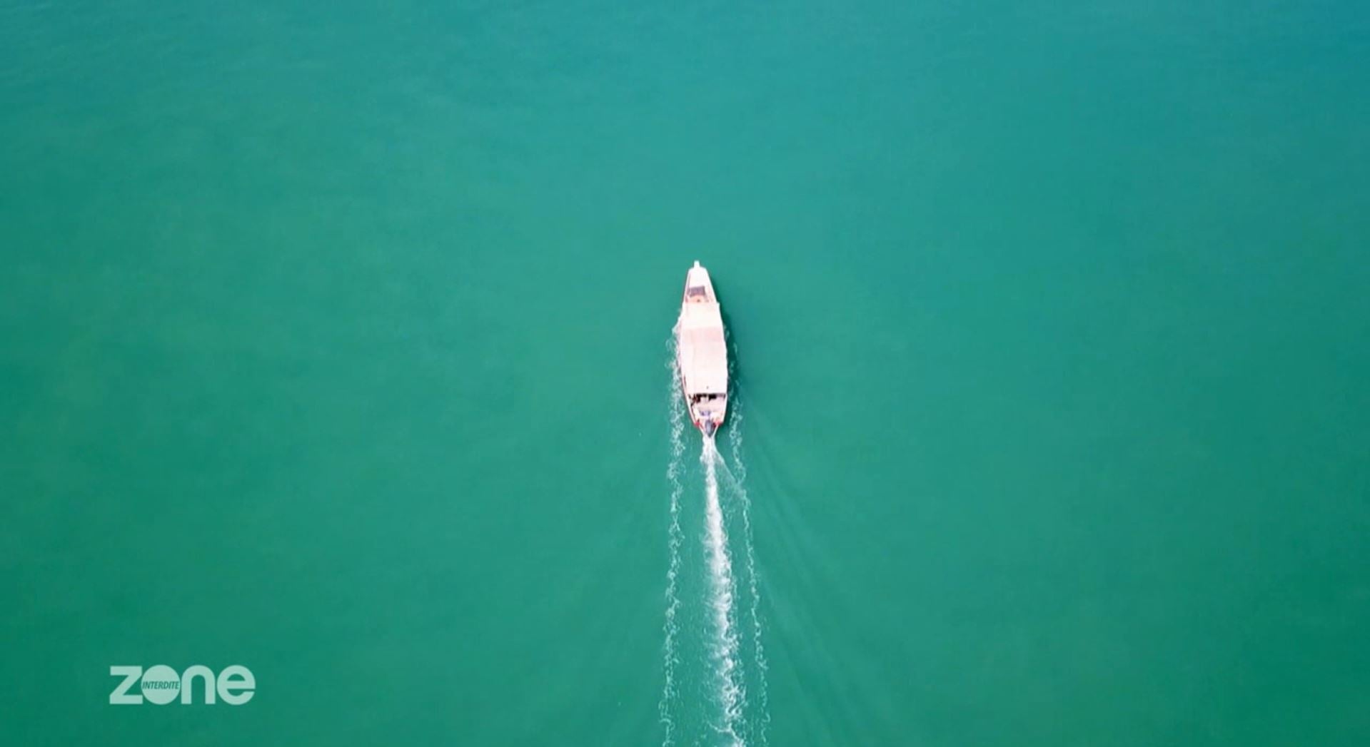 Zone interdite : Vivre et travailler sur une île au soleil : des Français réalisent leur rêve !