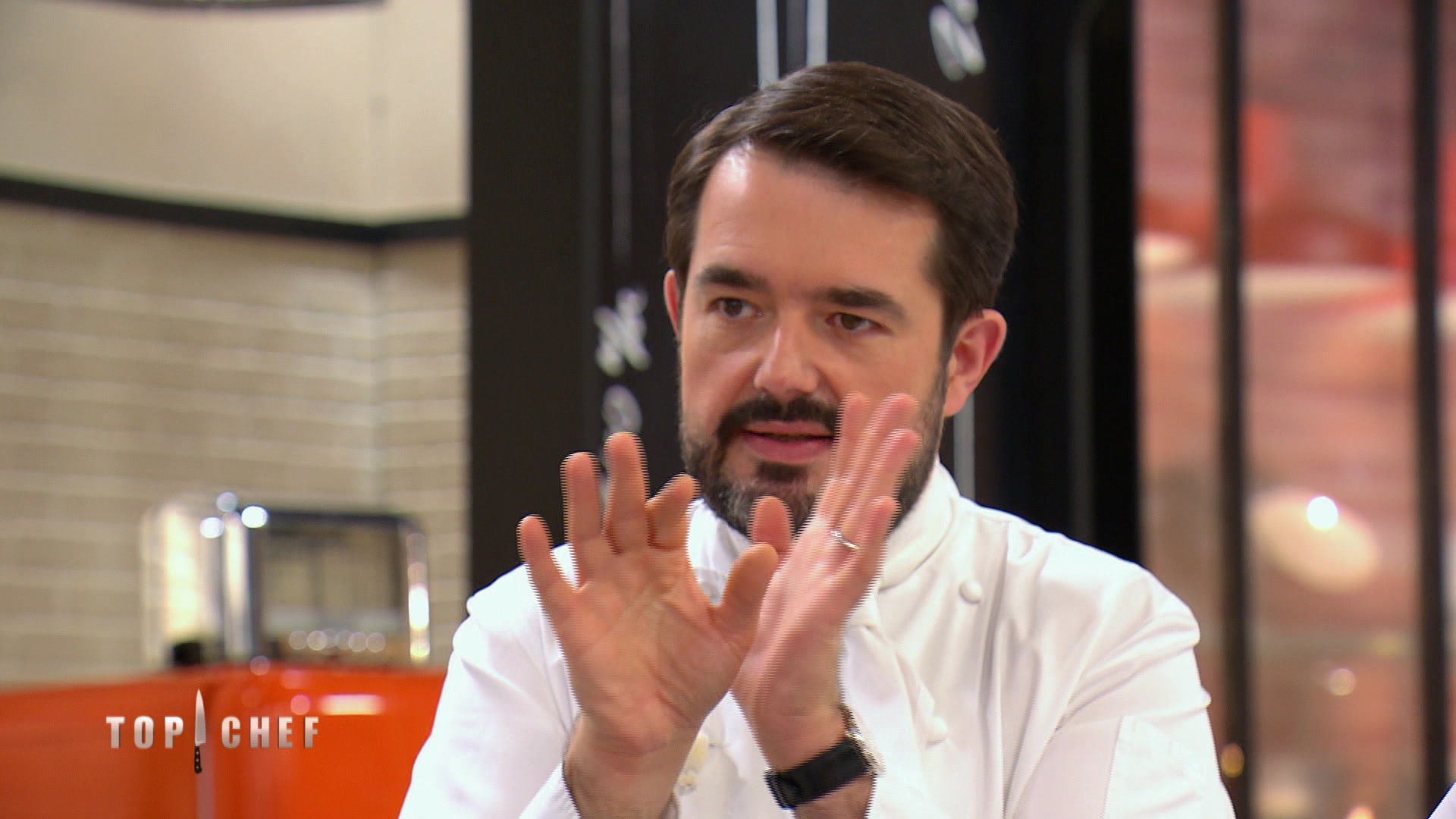 Top Chef Damien en cuisine ou à un défilé ? RTLplay