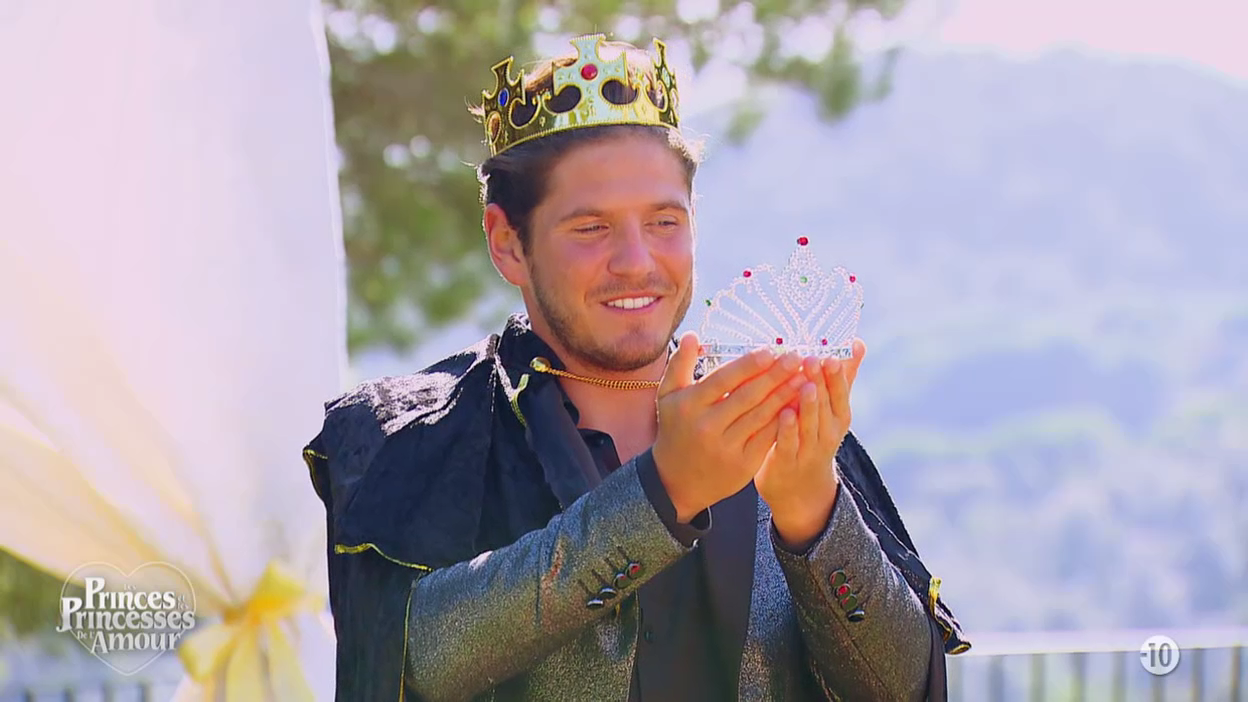 Les princes et les princesses de l'amour : Le king couronne sa reine