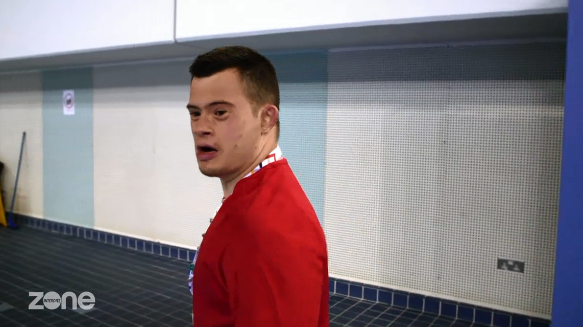 Zone interdite : Autistes ou trisomiques : différents et heureux !