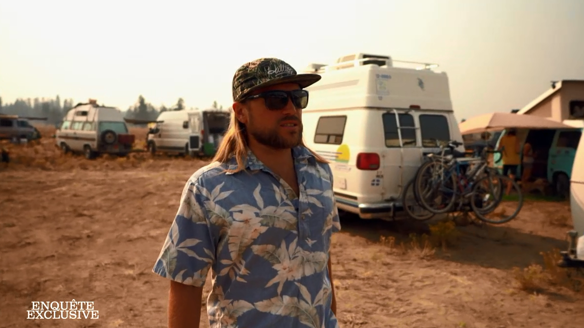 Enquête exclusive : Van Life : les nouveaux hippies connectés d'Amérique