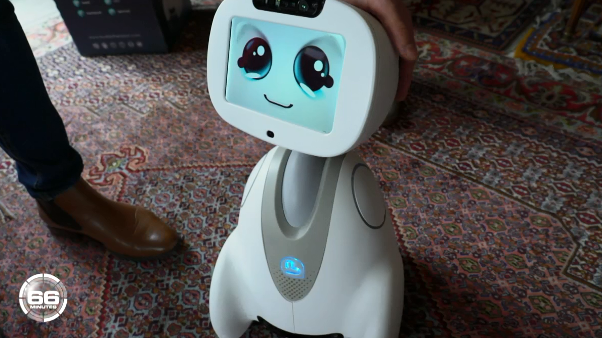 66 Minutes : 66' : Génération no pilule / Robots et séniors / Femmes battues / Le village coupé du monde