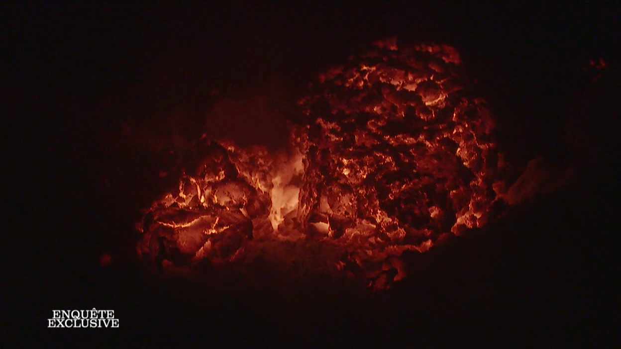 Enquête exclusive : Ils frôlent la mort en escaladant un volcan !