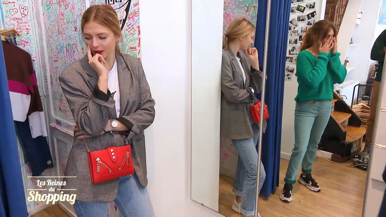 Les Reines du Shopping : Elle fond en larme en sortant de la cabine