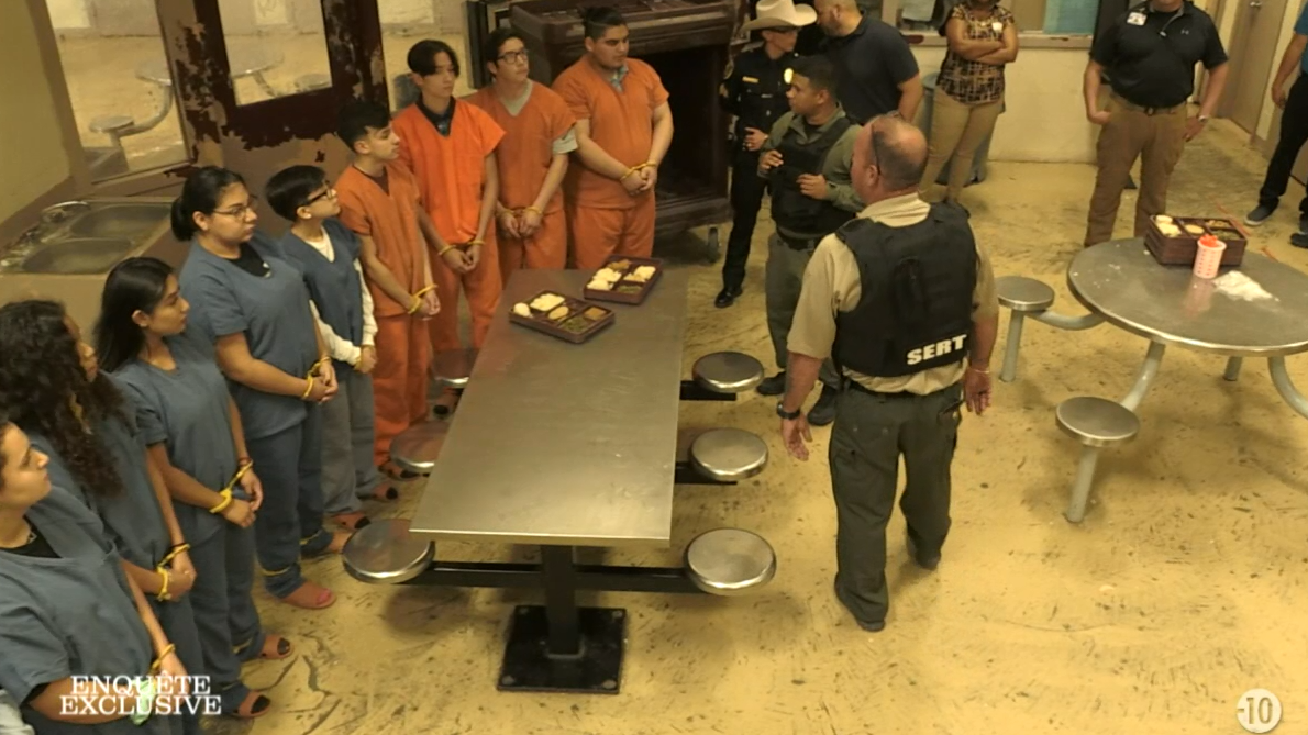 Enquête exclusive : USA : le scandale des enfants en prison