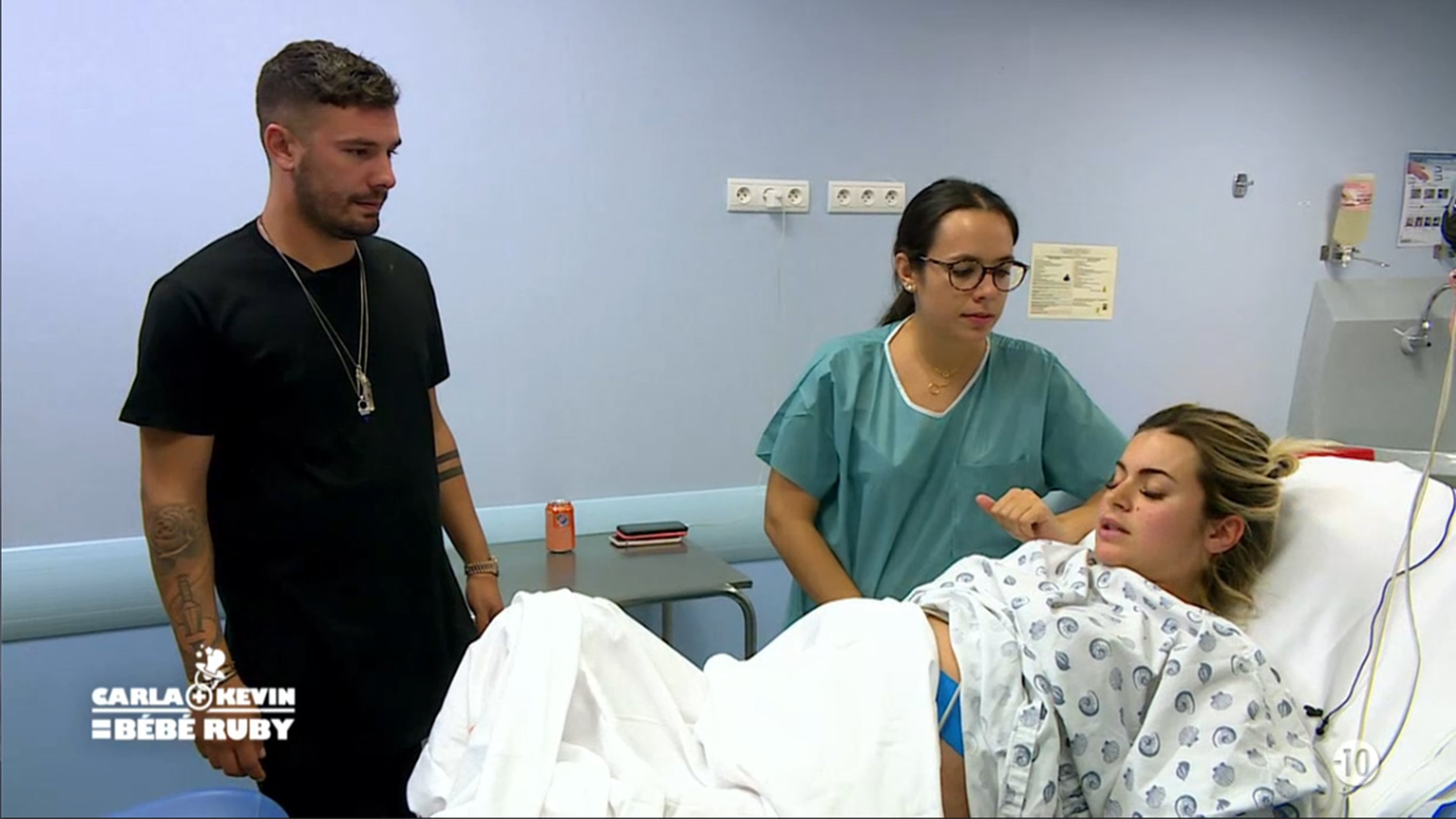 Carla Kevin Bebe Ruby En Replay Sur 6play Rediffusion Gratuite En Streaming