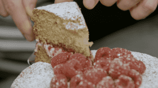 Paëlla, Victoria sponge cake et raviolis