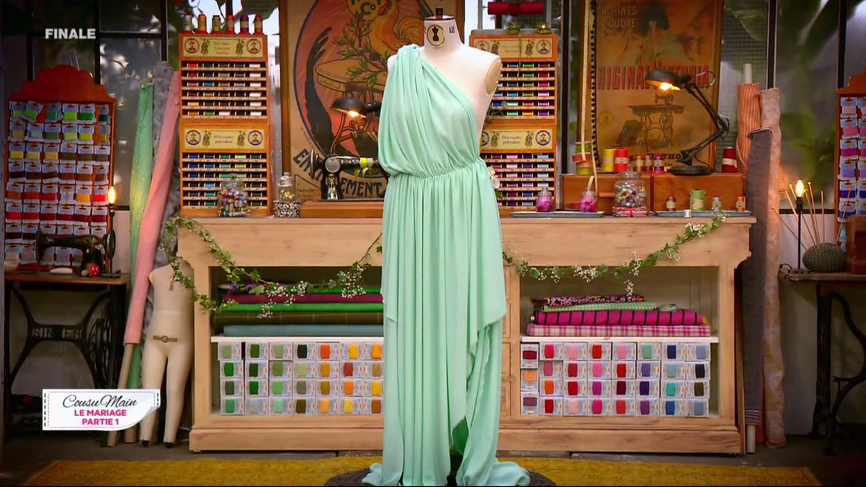 Cousu main : La robe demoiselle d'honneur de Cindy gréco-romaine