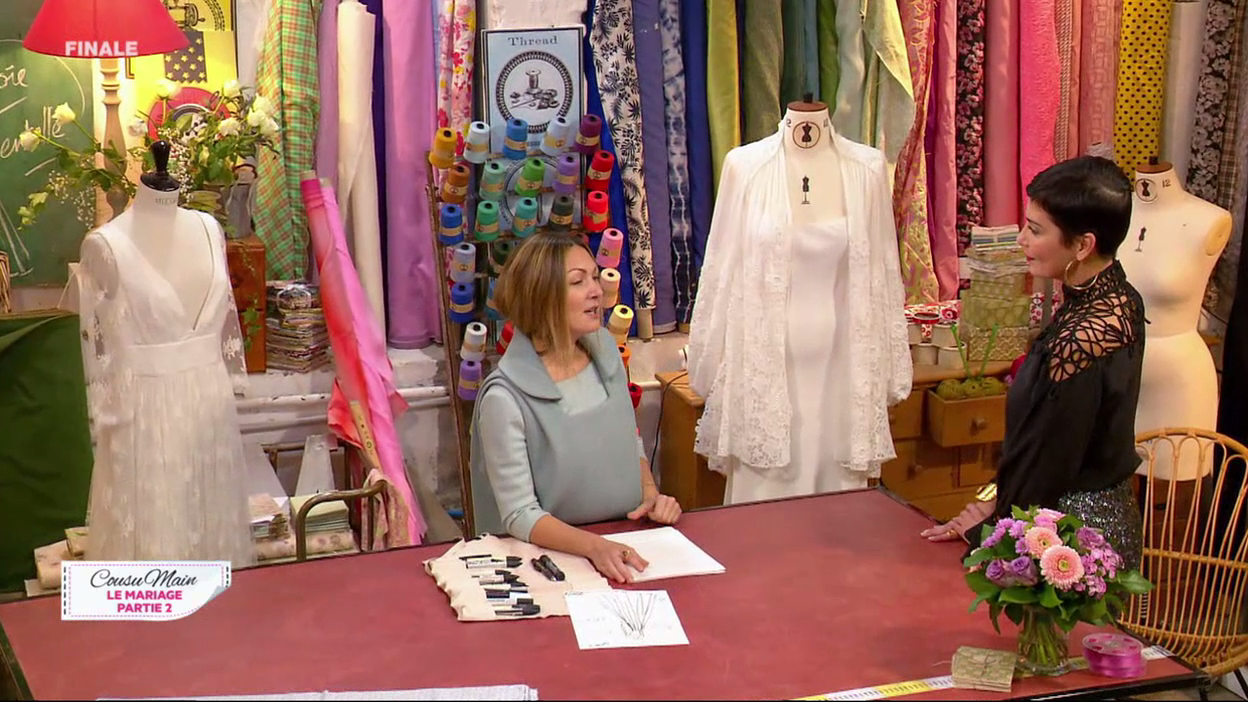 Cousu main : Les conseils de Delphine Manivet pour customiser une robe de mariée